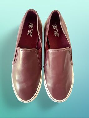 Cushion Walk by Avon Autumn Slip-On Wine/Burgundy Sneaker Sz8